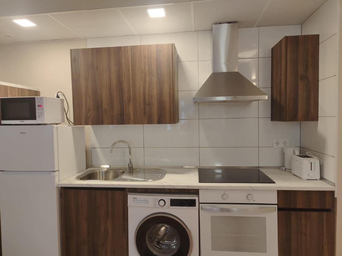 Apartamentos Picasso 阿尔卡拉德荷那利斯 外观 照片